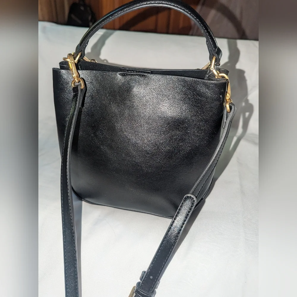 Mango Miguel Bucket Black Crossbody Bag .